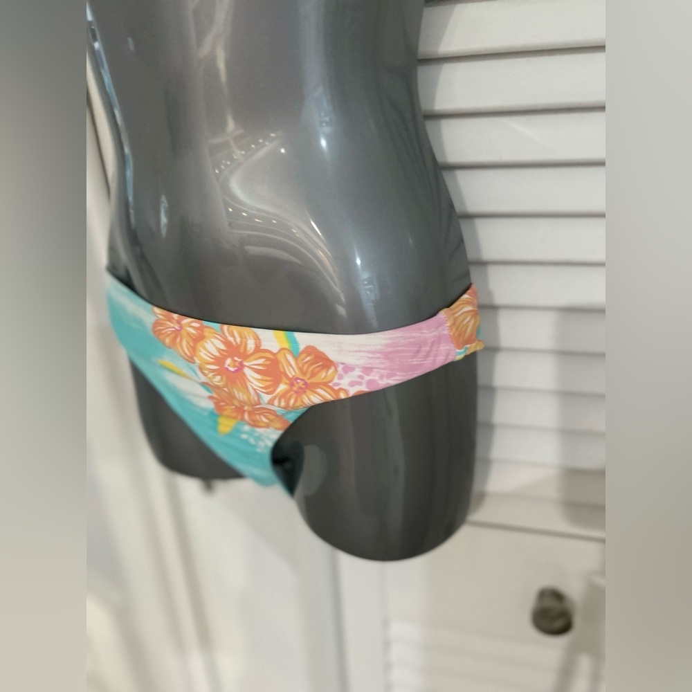 Hobie tropical print size small bikini bottoms